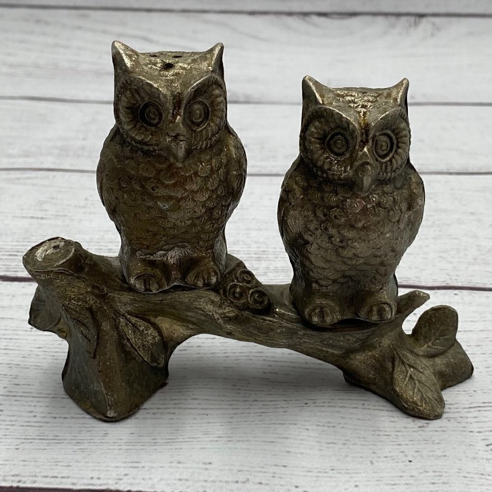 Vintage Woodland Owls Salt and Pepper Shaker Set Made in Japan